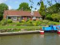 Self-catering holiday cottage in Linslade, Leighton Buzzard, Bedfordshire, England (Eastern Central England)