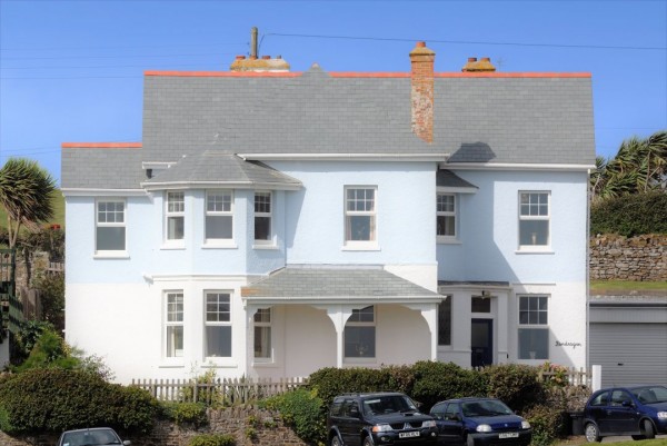 Pendragon Waterside Self Catering Cottage In Cornwall Sleeps 10