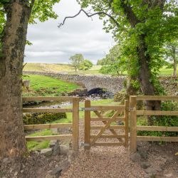 Haystore Path from the grassed area to the beck