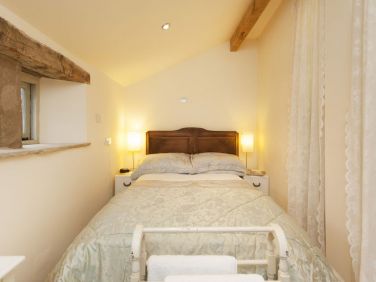 Ground Floor Double Bedroom 2