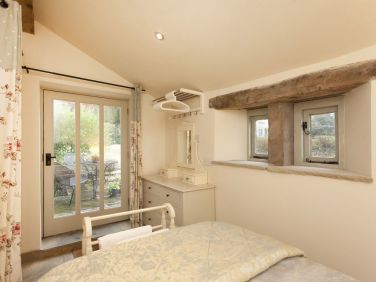 Ground Floor Double Bedroom 2