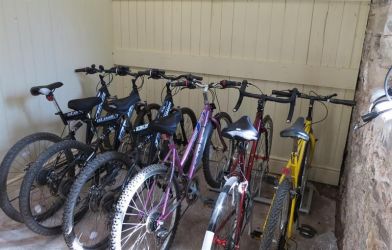 Complementary cycles