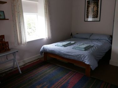 Another view with double bed.