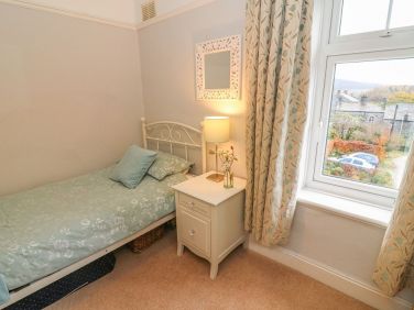 Single room (with extra pull out bed if needed)