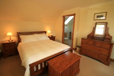 King-Size bedroom En-Suite