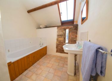 Upstairs family bathroom