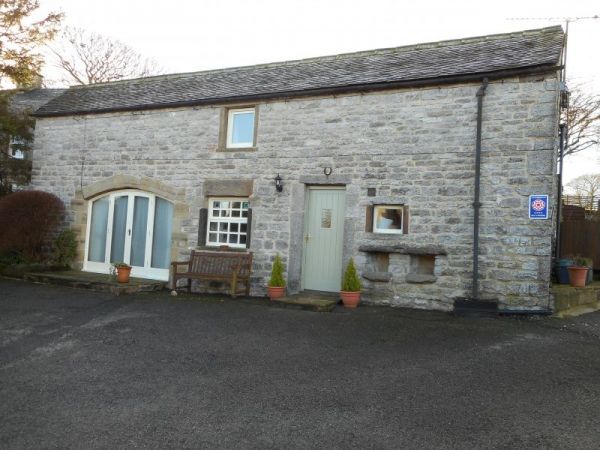 The Coach House Holiday Cottage In The Peak District Sleeps 4