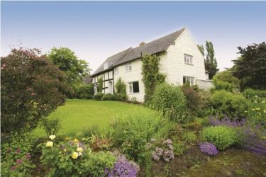 Little Cowarne Court