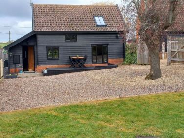 Barn Cottage parking