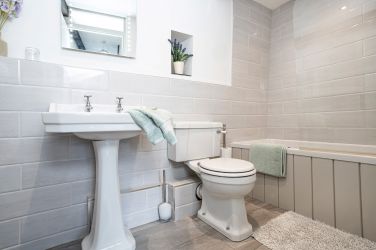 Bathroom with underfloor heating