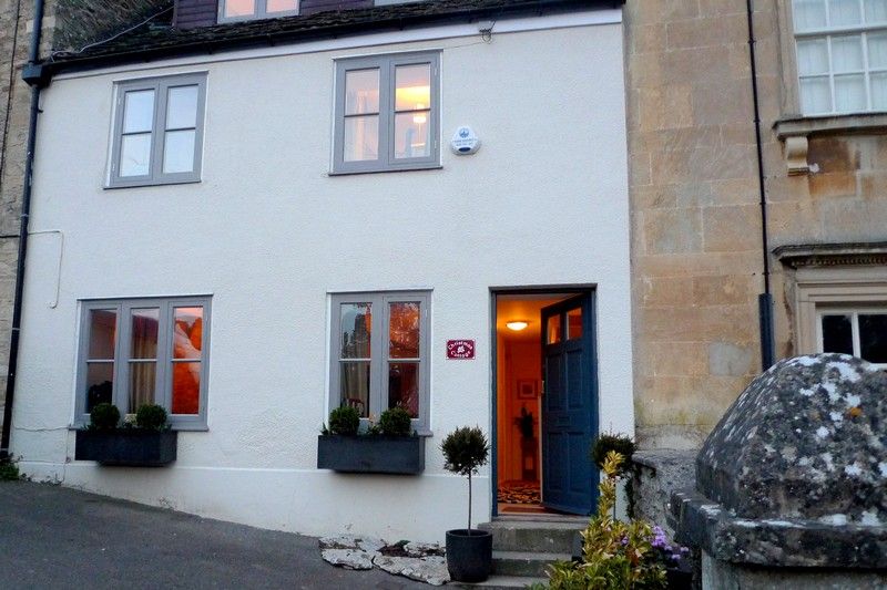 Christmas Cottage Retreat In The Cotswolds Sleeps 4 Log Burner