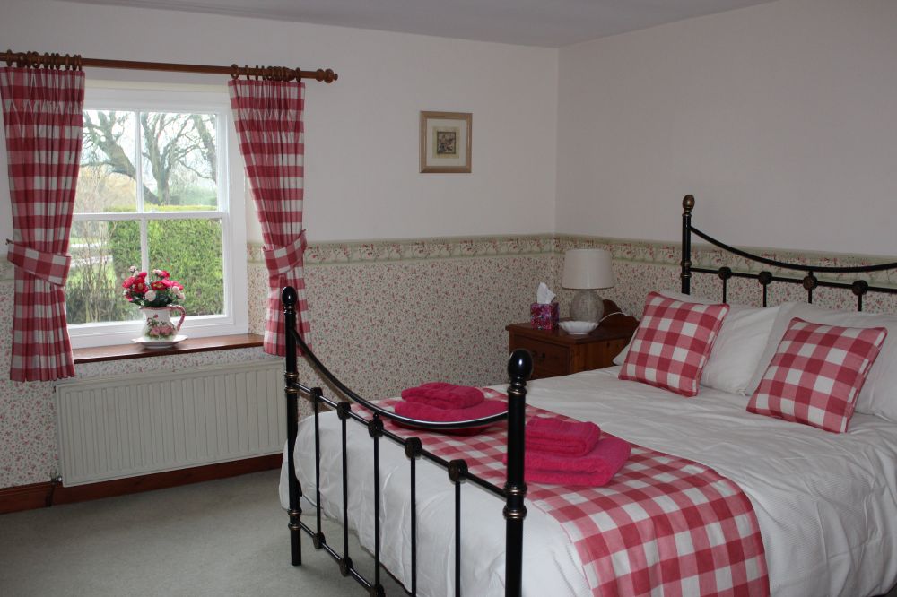 Rose Cottage Dog Friendly Holiday Rental In Durham Sleeps 6