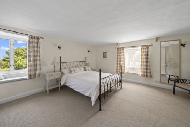 Master bedroom with views to the sea