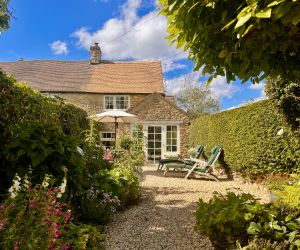 1 Bedroom Cottage to Rent, Stow-on-the-Wold, Gloucestershire, Cotswolds