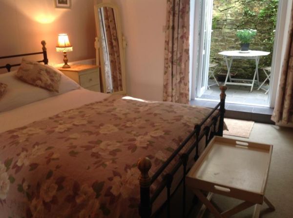 Lily Pad Cottage Romantic Retreat In Dartmoor Sleeps 2 Hot Tub