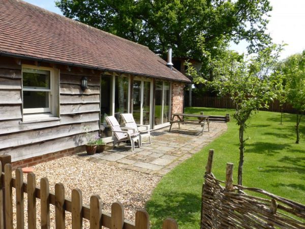 The Old Piggery Holiday Cottage In The New Forest Sleeps 4