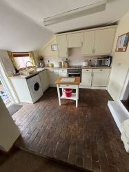 Country style open plan kitchen