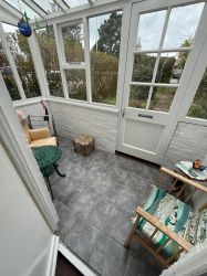 Small conservatory to the front
