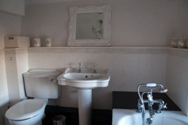 Main bathroom upstairs