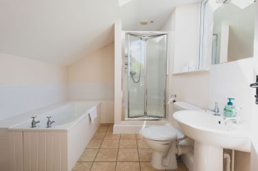 One of the en-suite bathroooms