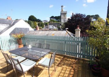 Anyone for alfresco dining?