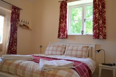King size double with en suite shower