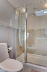 Ensuite shower room to main bedroom