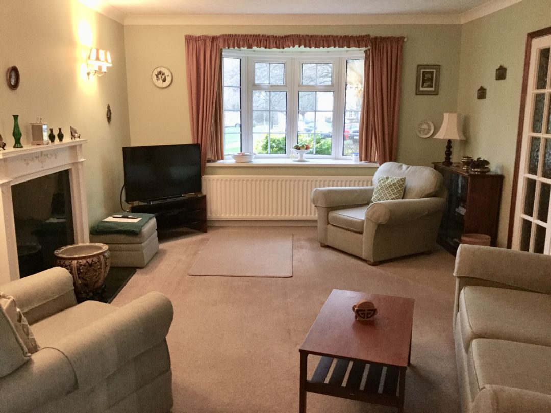 Grafton, Dog Friendly Holiday Cottage in The New Forest, Sleeps 4