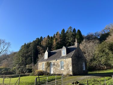 Lochead Cottage from across the road