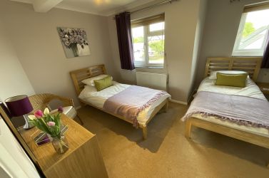 1st floor large twin room