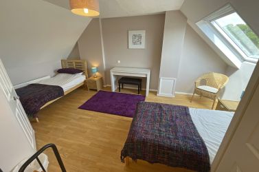 2nd floor large twin room