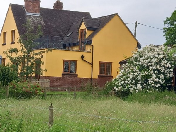 Oaktree Cottage