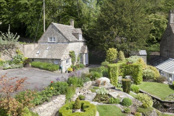 Coopers Cottage Romantic Retreat In The Cotswolds Sleeps 2