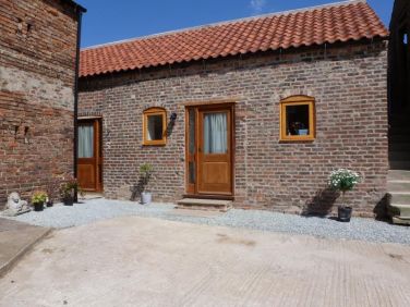 2 Bedroom Cottage to Rent, Thornton, Yorkshire