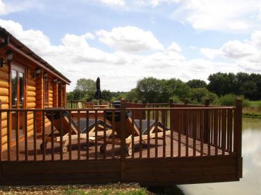 Poppy at Stretton Lakes Lodges