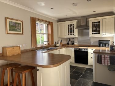 Well equipped kitchen with lots of gadgets