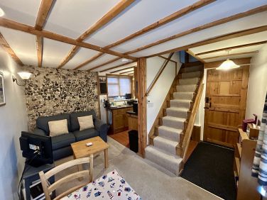 Smart-TV is WiFi enabled, with built-in CD/DVD player, Radio stations, Freeview Channels & Catch-up