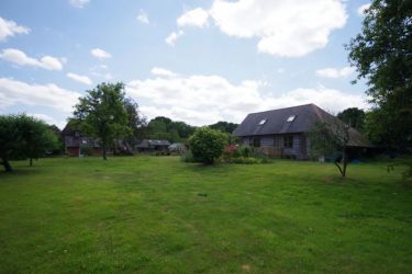 Plenty of space and a peaceful setting
