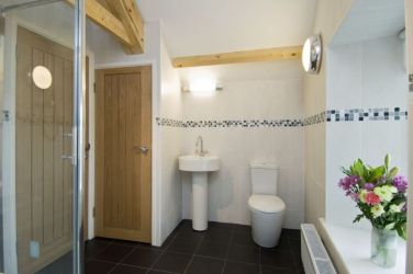 Plenty of space for a long soak at the end of the day