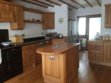 Fabulous kitchen with Aga, granite worktops and large dining table