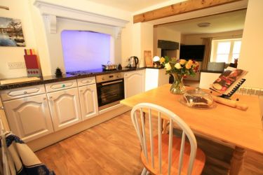 Well equipped kitchen, utility room for fridge, freezer & washing machine.