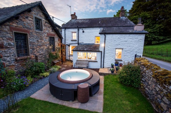 Weathercock Cottage Rental With Hot Tub In The Yorkshire Dales