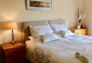 SuperKing Bed Option ( zipanlink)