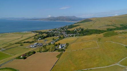 Ty Gwyn can be seen bottom centre