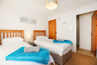 Downstairs bedroom - can be made as Twin or Superking