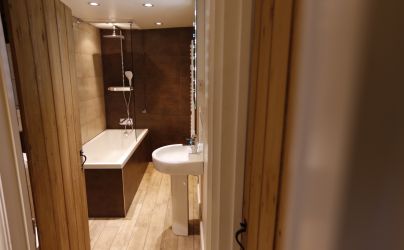 Beautiful bathroom, with bath/shower