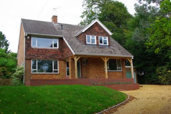 Timbers Large Holiday Rental In The New Forest Sleeps 10