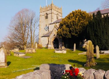 All pubs, shops, teashops and village amenities just a stroll from the doorstep
