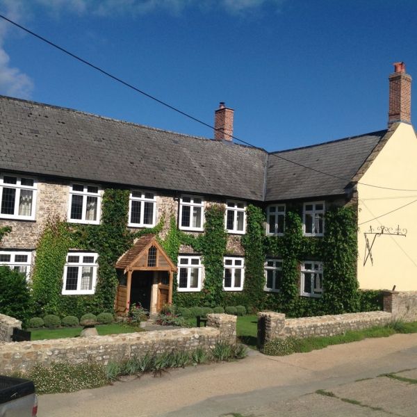 Sutton Barton Farmhouse Large Rental In Devon Sleeps 16 Hot Tub