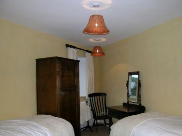 Twin room with two single beds